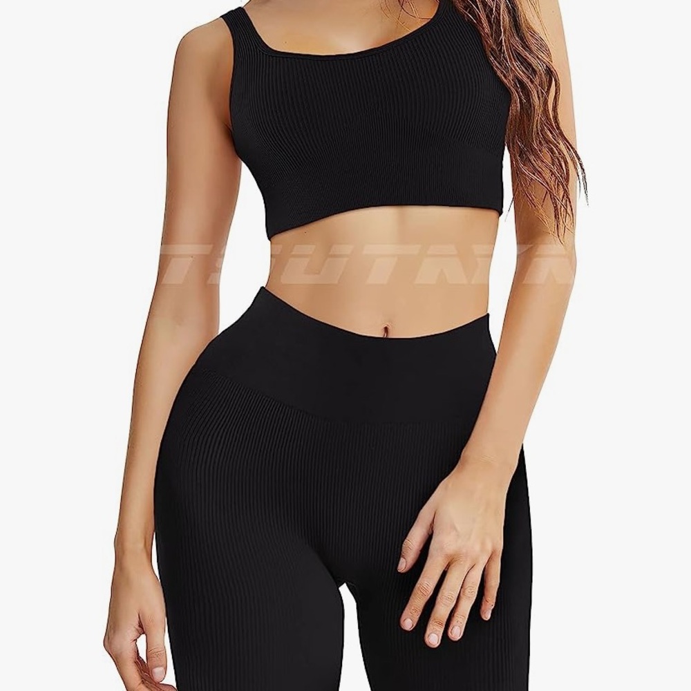 TSUTAYA Black Ribbed Workout Set